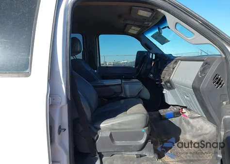 2015 Ford F-250 Xl из США, поврежденный, VIN 1FT7W2B63FEC40553